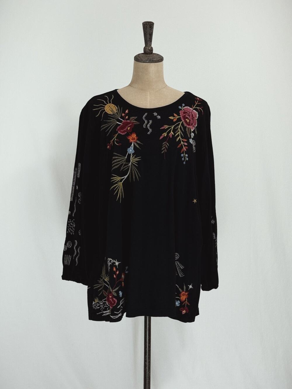Johnny Was Stunning Black Velvet Embroidered Tunic Top XXL #0051